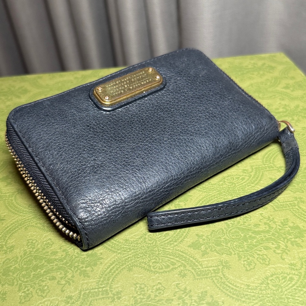 Marc Jacobs wallet